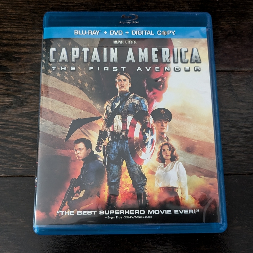 LIKE NEW Captain America Blu-Ray movie, Marvel, Chris Evans